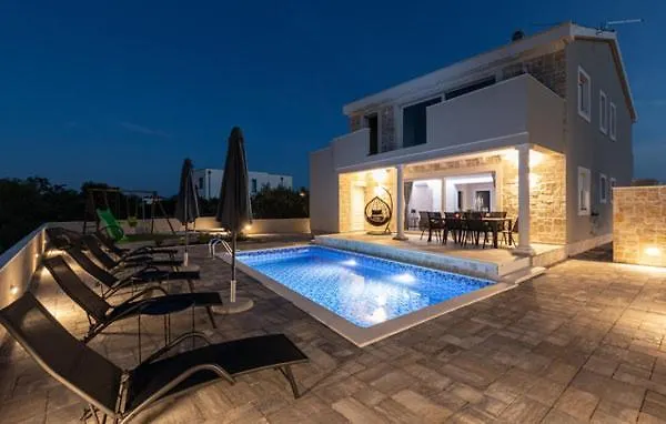 Villa Strkalj Bibinje